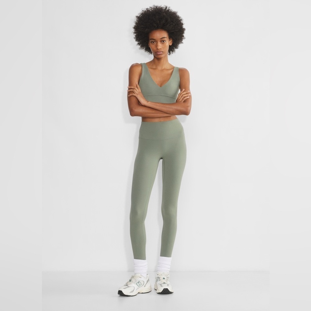 Aritzia Golden BUTTER Infinite Hi-Rise Legging
